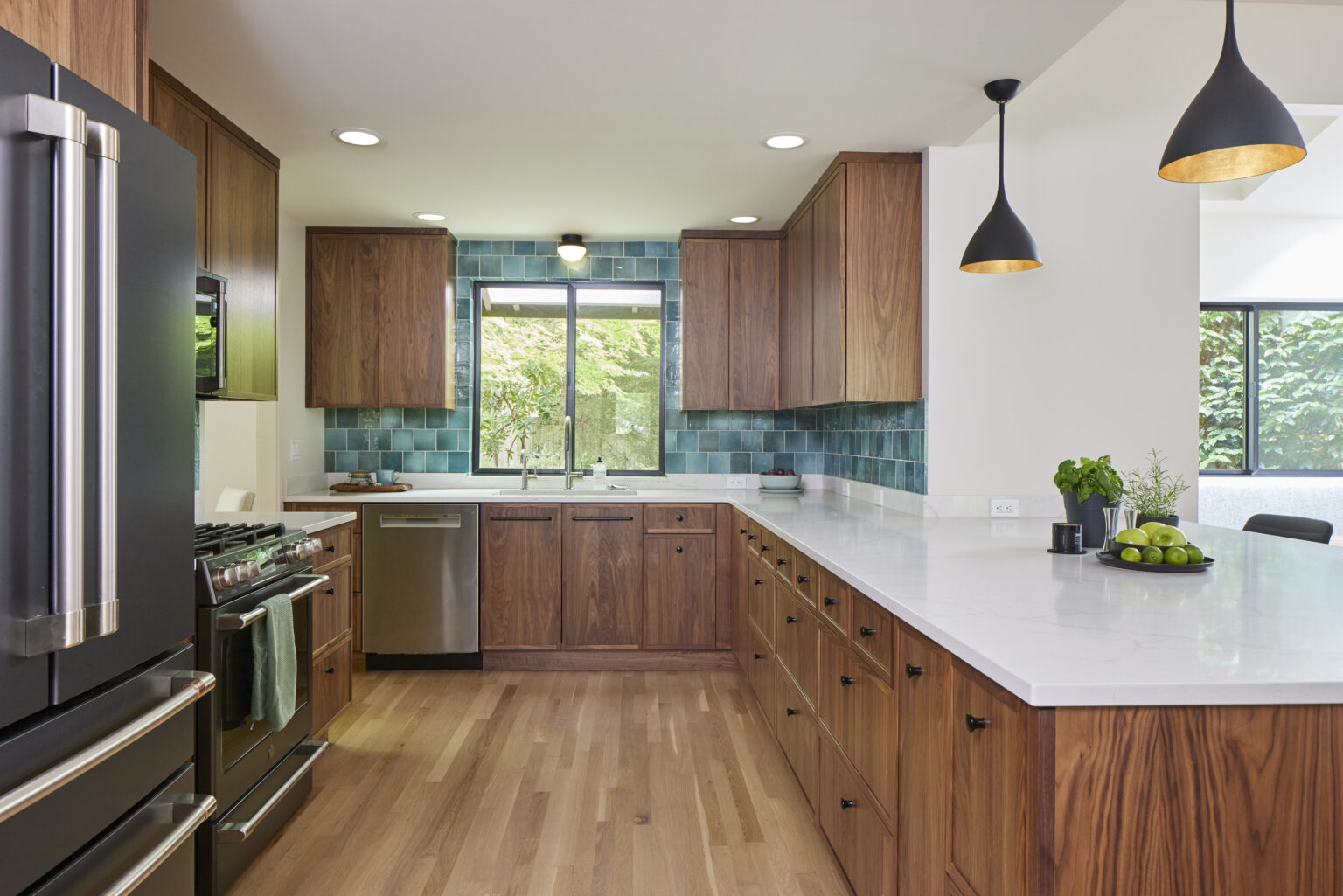 Kitchen Cabinet and Countertop Combos That Always Work - Model Remodel